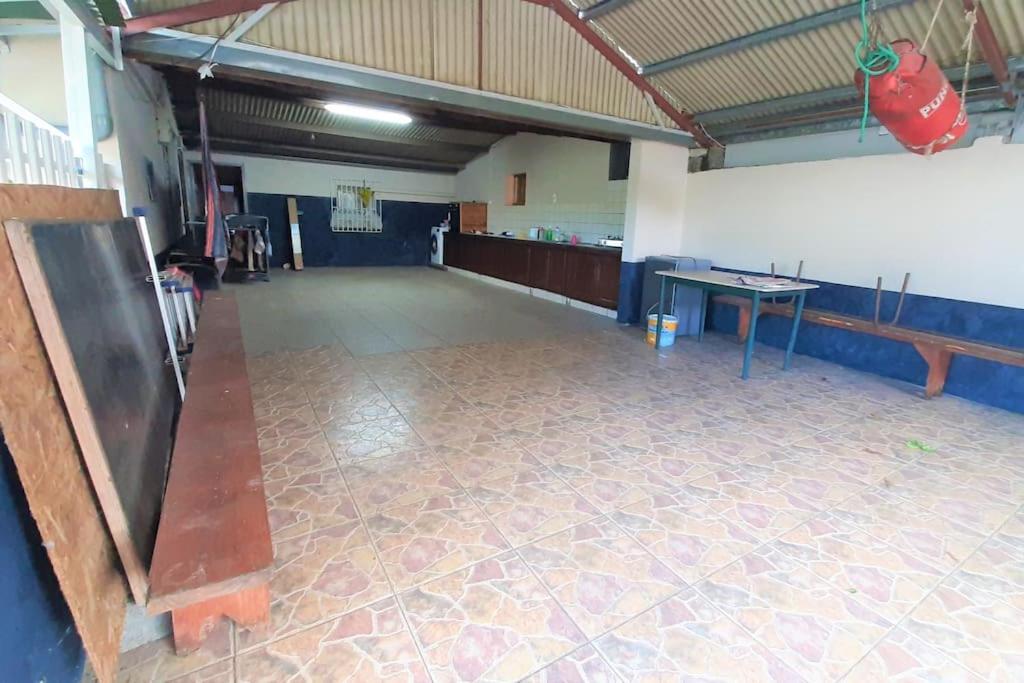 Chambre Privee 4 - Case Creole Le Mistral,Chez Kevin سانت أندريه المظهر الخارجي الصورة